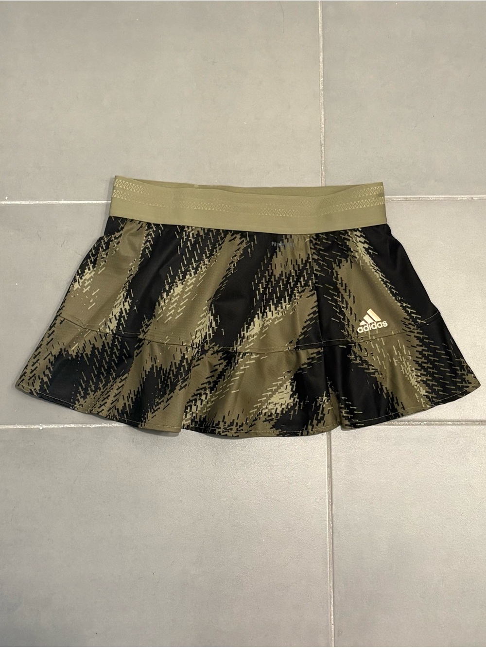 adidas Olive Green and Black Houndstooth Patterned Skater Skort